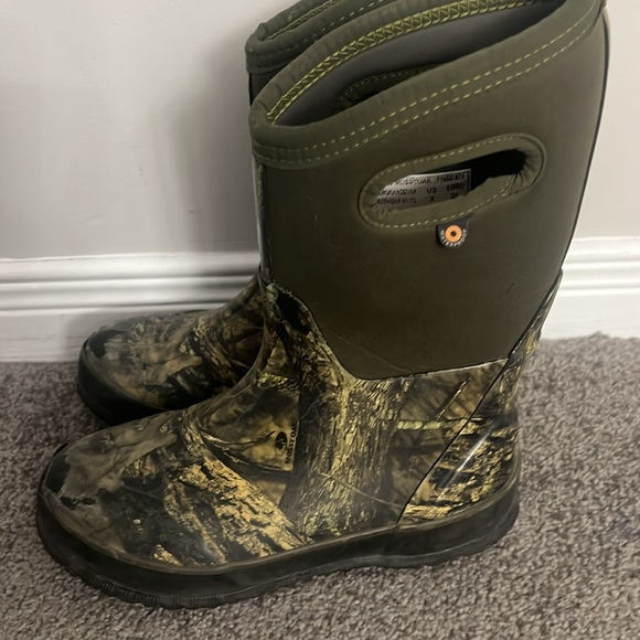 Bogs boys size 3 cameo boots - Picture 2 of 4